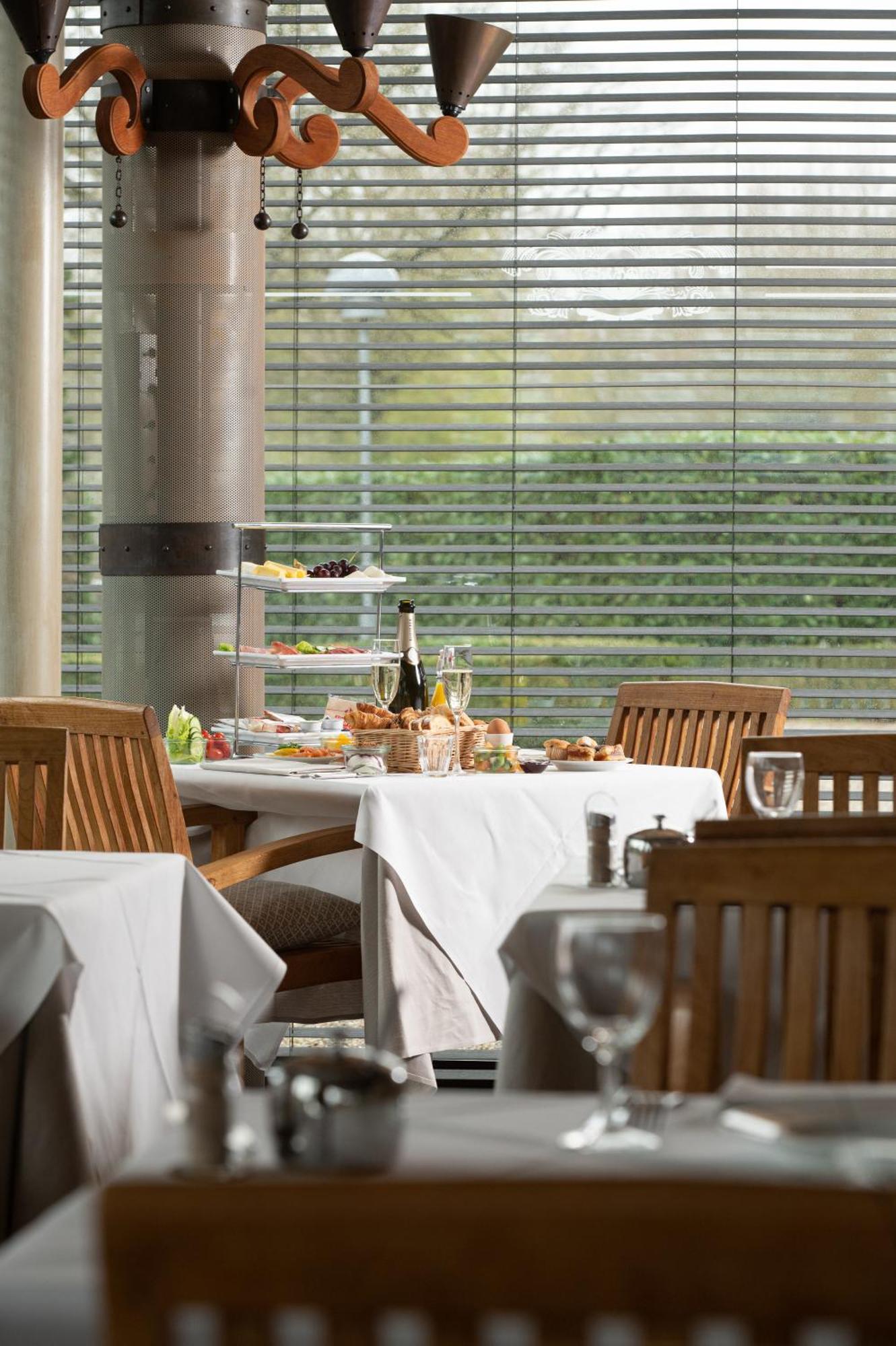 Chateau St Gerlach - Oostwegel Collection, Member Of Relais And Chateaux Valkenburg aan de Geul Екстериор снимка Restaurant