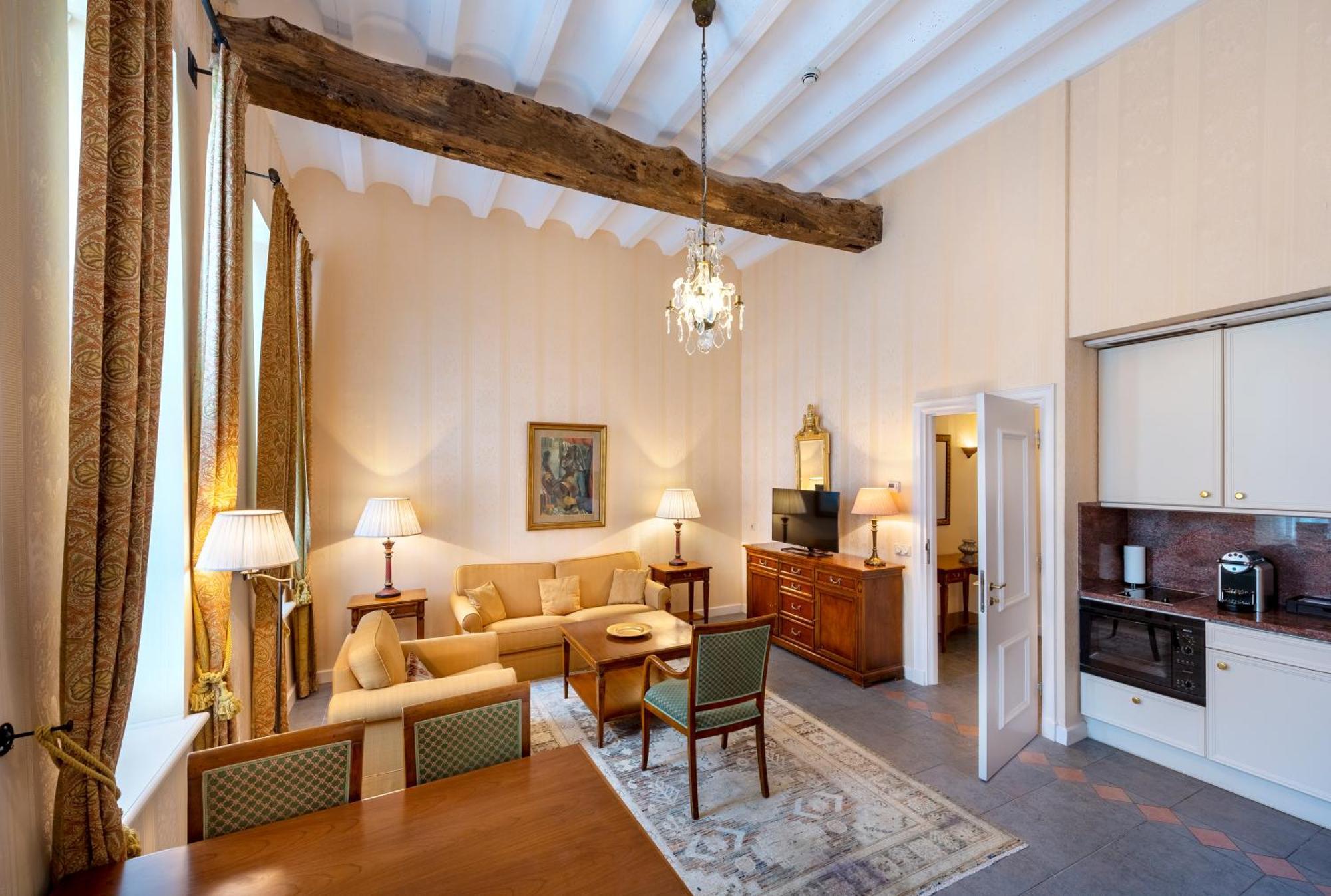 Chateau St Gerlach - Oostwegel Collection, Member Of Relais And Chateaux Valkenburg aan de Geul Екстериор снимка A typical apartment